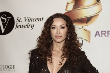 Los Angeles, CA - 27 Ekim 2024: Los Angeles 'taki Harmony Tiyatrosu' nda düzenlenen 27. ARPA Uluslararası Film Festivali için kırmızı halı geldi. Etkinliğe yönetmenler, yazarlar ve yapımcılar katıldı.