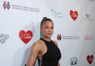 Toluca Gölü, CA - 10 Şubat 2025: Catcher in the Rye in Toluca Lake, CA.