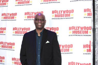 Hollywood, CA - 20 Şubat 2025: Hollywood, Kaliforniya 'daki Hollywood Müzesi' ndeki Siyah Tarih Sergisi için kırmızı halı geldi. Konuklar arasında şarkıcı Freda Payne ve Motown 'un First Lady' si Claudette Robinson da yer aldı..