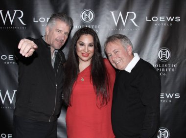 Hollywood, CA - 22 Mart 2025: Hollywood 'daki Loews Oteli' nde Las Vegas mentalisti Banachek 'in oynadığı özel etkinlik için kırmızı halı geldi..