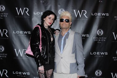 Hollywood, CA - 22 Mart 2025: Hollywood 'daki Loews Oteli' nde Las Vegas mentalisti Banachek 'in oynadığı özel etkinlik için kırmızı halı geldi..