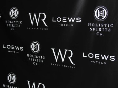 Hollywood, CA - 22 Mart 2025: Hollywood 'daki Loews Oteli' nde Las Vegas mentalisti Banachek 'in oynadığı özel etkinlik için kırmızı halı geldi..