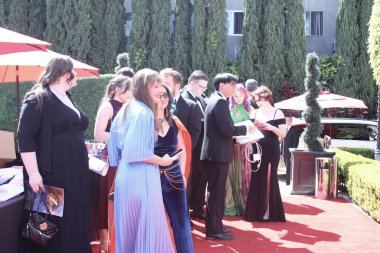 Hollywood, CA - 10 Nisan 2025: Hollywood 'daki Taglyan Center' da Geleceğin Yazarları ve İllüstratörleri için kırmızı halı geldi.