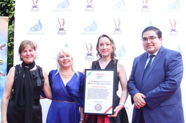 Hollywood, CA - 10 Nisan 2025: Hollywood 'daki Taglyan Center' da Geleceğin Yazarları ve İllüstratörleri için kırmızı halı geldi.