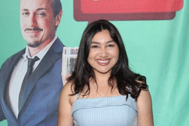 Batı Hollywood, CA - 1 Mayıs 2025: Etkilenen David Madrigal 'in Network lansmanı için SUR restoranına kırmızı halı geldi.