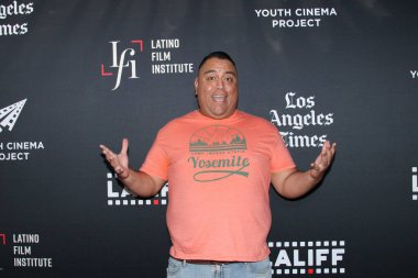 Hollywood, CA 1 Haziran 2025: LALIFF Film Festivali ve John Leguizamos Does America 'nın 2. sezonunun prömiyeri için TCL Tiyatrosu' na kırmızı halı geldi.