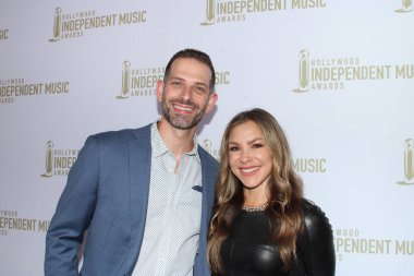 Hollywood, CA - 30 Temmuz 2025: Hollywood Bağımsız Müzik Ödülleri için Hollywood 'daki Avalon Tiyatrosu' na kırmızı halı geldi.