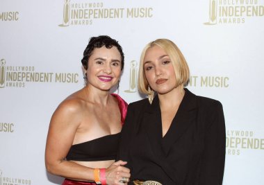 Hollywood, CA - 30 Temmuz 2025: Hollywood Bağımsız Müzik Ödülleri için Hollywood 'daki Avalon Tiyatrosu' na kırmızı halı geldi.