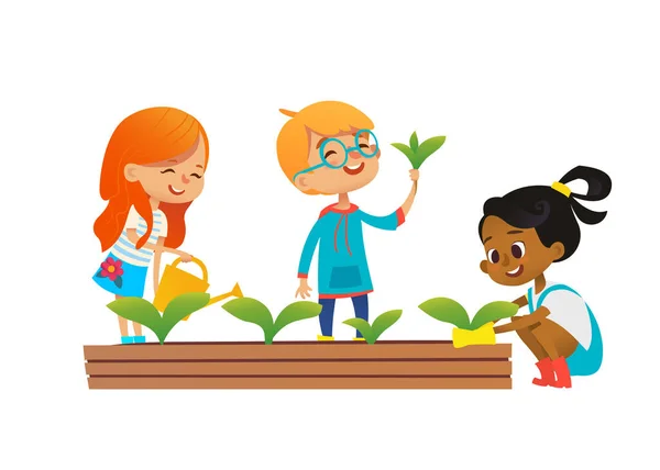 Menino Multicultural Meninas Envolvidas Jardinagem Quintal Meninas Regando Plantando Flores — Vetor de Stock