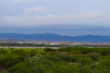 Sabahları dağların manzarası