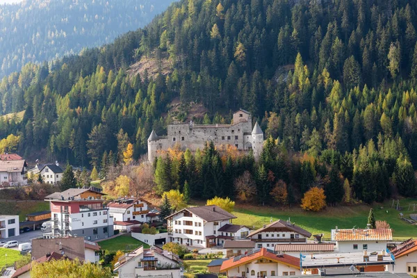 Nauders Tirol Ausztria Október 2022 Őszi Kilátás Egy Ősi Vár — Stock Fotó