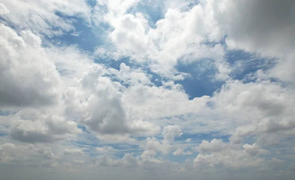 Montón Nubes Grises Cielo Tarde — Foto de Stock
