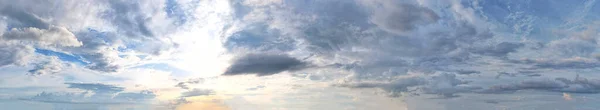 Panoráma Gyönyörű Fény Reggeli Nap Szépen Ragyog Nagy Felhők Kék — Stock Fotó