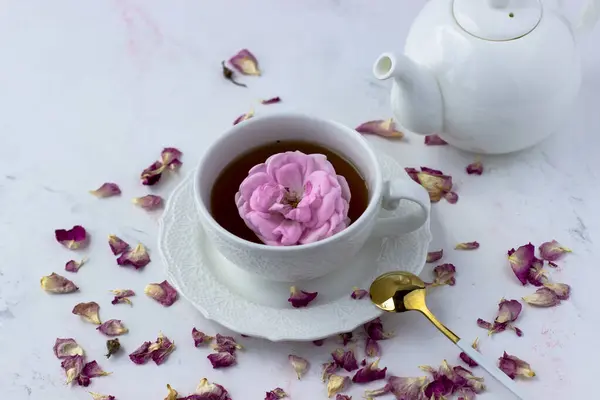 Tea Tea Rose White Cup White Marble Table — Stok Foto