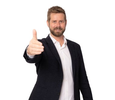 Şeffaf bir arkaplanda el sıkışırken gülümseyen genç beyaz iş adamı. PNG şeffaf