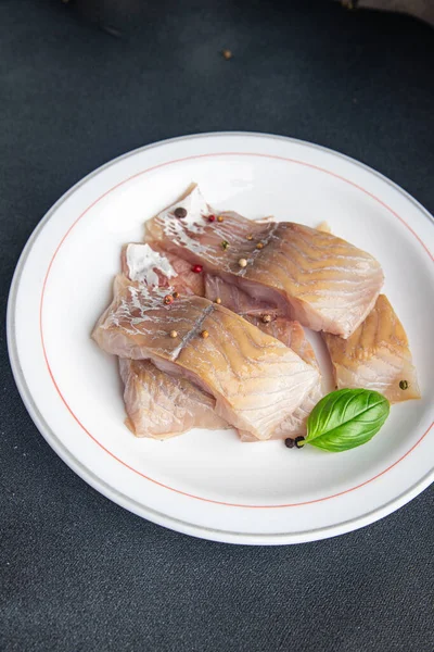 Fischfilet Frische Meeresfrüchte Rohmehl Lebensmittel Snack Auf Dem Tisch Kopieren — Stockfoto