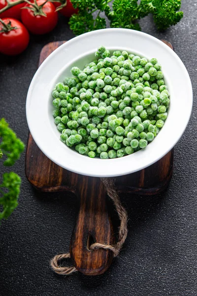 绿豆冷冻产品水果在碗里新鲜美味小吃健康食品小吃在桌子上抄袭太空食品背景乡村风味顶级名菜蔬菜蔬菜或素食 — 图库照片