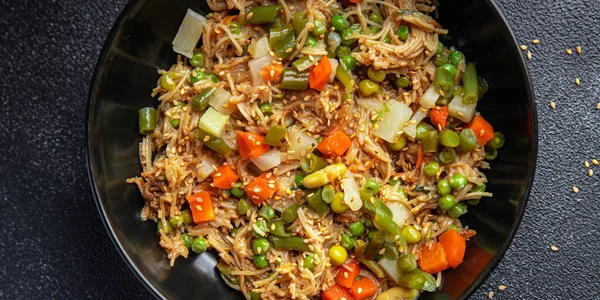 Vegetarische Reisnudeln Gemüse Veggie Veganes Essen Asiatisches Essen Fertig Zum — Stockfoto