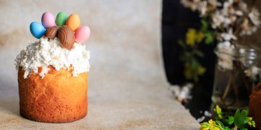 holiday Easter cake and easter eggs sweet bread dessert treat meal food snack on the table copy space food background top view