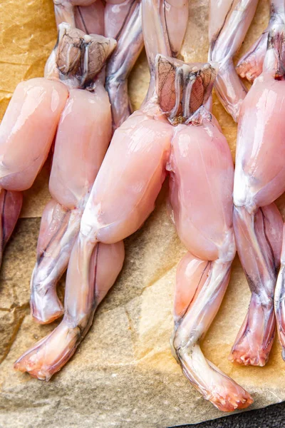 Frog Legs Raw Meat Bone Healthy Meal Food Snack Table — Stok fotoğraf