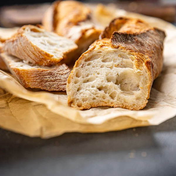 Багет Свежий Хлеб Цельный Пшеничной Муки Корма Закуски Еды Столе — стоковое фото