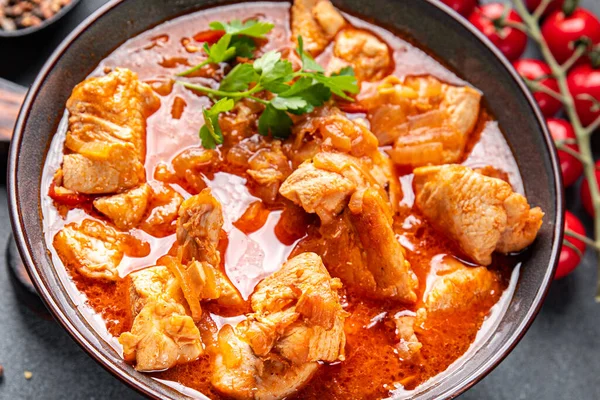 Κοτόπουλο Κρέας Σάλτσα Ντομάτας Πικάντικο Chashushuli Γεύμα Σνακ Τροφίμων Στο — Φωτογραφία Αρχείου