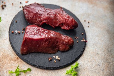 Sığır eti taze dana eti. Yemek atıştırmalığı. Fotokopi masasında. 