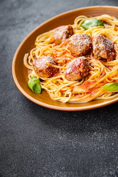 Almôndega Espaguete Tomate Molho Massas Prato Refeição Comida Lanche Mesa — Fotografia de Stock