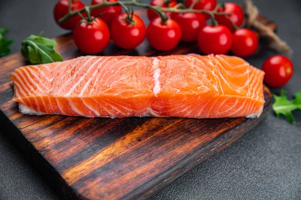 Färsk Lax Bit Fisk Skaldjur Hälsosam Måltid Mat Mellanmål Bordet — Stockfoto