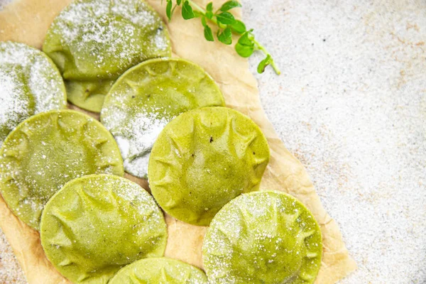 Green Ravioli Green Dough Spinach Basil Vegetable Food Healthy Meal — Stock Photo, Image