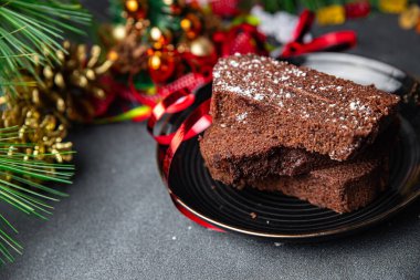 Çikolatalı pasta, tatlı tatlı bayram. Yeni yıl yemeği, masada atıştırmalık.