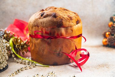 Panetone keki tatlı noel tatili tatlı tatlı yeni yıl yemeği atıştırmalıkları fotokopi masasında yer alan uzay yemeği arka plan kırsal üst görünüm