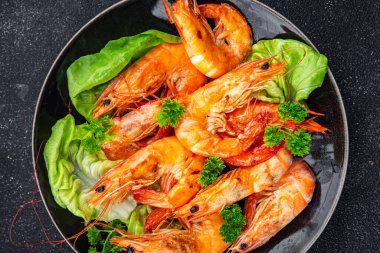 Baharatlı karides kızarmış karides taze deniz mahsulleri yemek atıştırmalıkları fotokopi masasında yer alan yiyecek arka plan kırsal manzarası