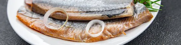 Śledź Świeże Solone Ryby Smaczne Owoce Morza Zdrowe Jedzenie Gotowanie — Zdjęcie stockowe