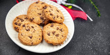 Zencefilli çikolatalı kurabiye, zencefilli tatlı, zencefilli tatlı, Noel tatili, yeni yıl yemeği, abur cubur.