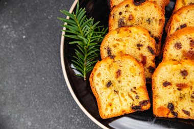 Noel meyveli pasta kurutulmuş meyveli vişne, kurutulmuş kayısı, kuru erik, kuru üzüm, tatlı tatlı bayram, yeni yıl ziyafeti ve Noel yemeği atıştırmalığı. 