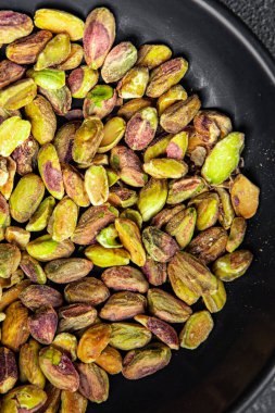 Fıstıklı somun soyulmuş sağlıklı yemek aperatifi yemek aperatifleri masada fotokopi çekilen uzay yiyecekleri arka plan kırsal manzarası