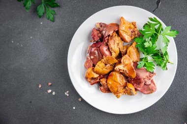 Köy peyniri yumuşak peynir küflü krema tadı iştah açıcı yemek aperatifleri fotokopi masasında yer alan uzay yemeği arka plan kırsal manzarası.