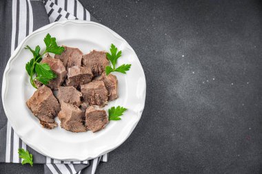 Et dili taze, sağlıklı, yemek aperatifi yemek aperatifi fotokopi masasında uzay yiyecekleri arka plan kırsal manzarası.