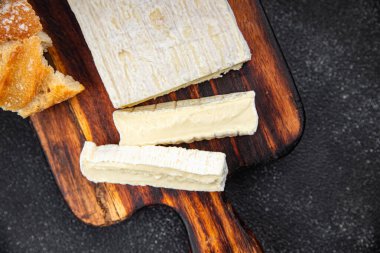 kaymak gibi yumuşak peynir ekstra tat taze yemek aperatif yemek aperatif masa üzerinde fotokopi uzay yiyecek arka plan kırsal üst görünüm