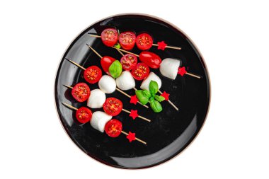 Caprese mozzarella domates aperatifi salata şiş parmak yemek aperatif yemek aperatifler masa üzerinde fotokopi uzay gıda arka plan kırsal üst görünüm