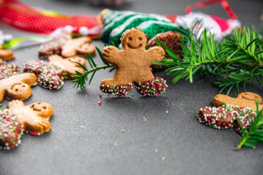 Zencefilli adam, noel kurabiyesi, tarçın, vanilya, zencefilli Noel tatlı, tatlı bayram pişirme, masa başı yiyeceklerinin fotokopisinde yeni yıl yemeği atıştırması.