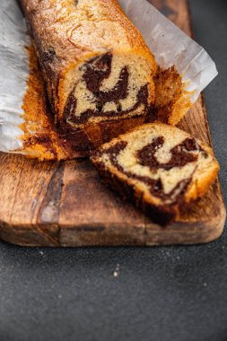 Vanilyalı kek, çikolatalı tatlı, lezzetli yemek, aperatif yemek, sofrada yemek, fotokopi, arka plan, kırsal manzara.