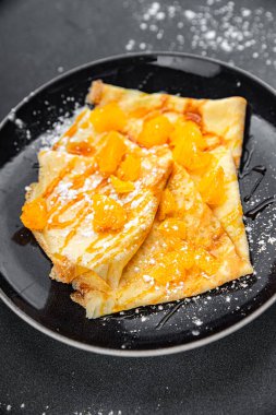 Krep portakalı ve şurup taze sağlıklı yemek aperatif yemek aperatifleri masanın üzerinde fotokopi uzayı arka plan kırsal manzarası