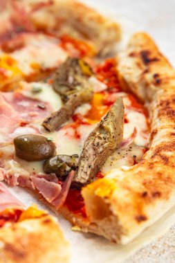 pizza enginarlı jambon taze sıcak fast food yemek aperatif yemek aperatifler fotokopi masasında uzay yemeği arka plan kırsal manzarası