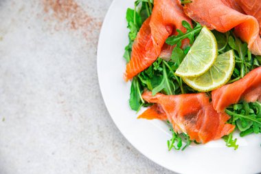 somon salatası deniz ürünleri yemek aperatifler yemek atıştırmalıkları fotokopi masasında yiyecek arka plan kırsal manzarası 