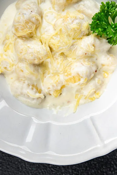 Gnocchi Peyniri Sosu Patates Taze Sağlıklı Yemek Aperatif Yemek Masada — Stok fotoğraf