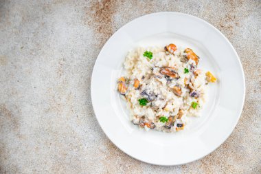 pilav deniz ürünleri risotto taze yemek aperatifler yemek aperatifler masa üzerinde fotokopi uzay gıda arka plan kırsal üst görünüm Pescetarian diyet
