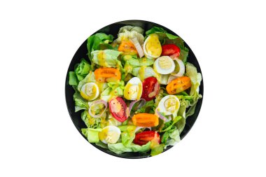 Bıldırcın yumurtası salatası taze yemek aperatifler masada yemek atıştırmalıkları fotokopi alanı arka plan kırsal manzarası