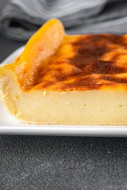 Flan kek tatlı tatlı tatlı fırın lezzetli taze yemek yemek aperatif masa üzerinde fotokopi uzay gıda arka plan kırsal üst görünüm